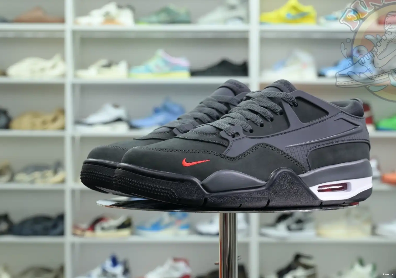 Nigel Jordan RM Sylvester Air SP 4 Jordan x “Anthracite” 0426